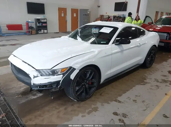 1FA6P8CFXG5208460 2016 FORD MUSTANG - Image 2