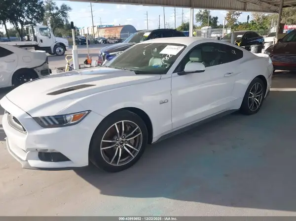 1FA6P8CFXH5327482 2017 FORD MUSTANG - Image 2
