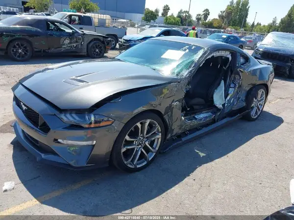 1FA6P8CFXJ5127157 2018 FORD MUSTANG - Image 2