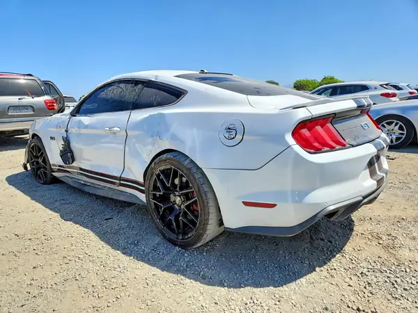 1FA6P8CFXJ5136425 2018 FORD MUSTANG - Image 2