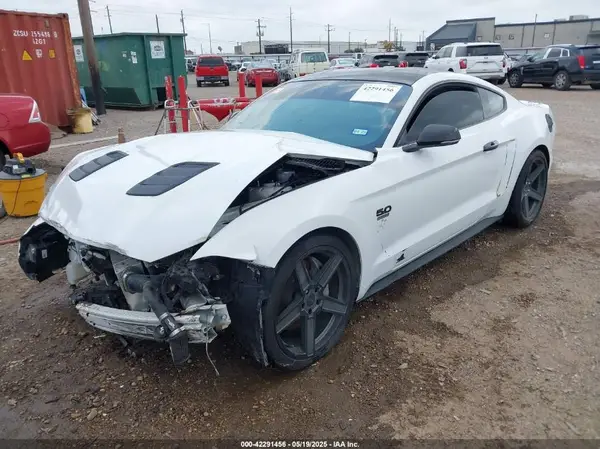 1FA6P8CFXK5130996 2019 FORD MUSTANG - Image 2