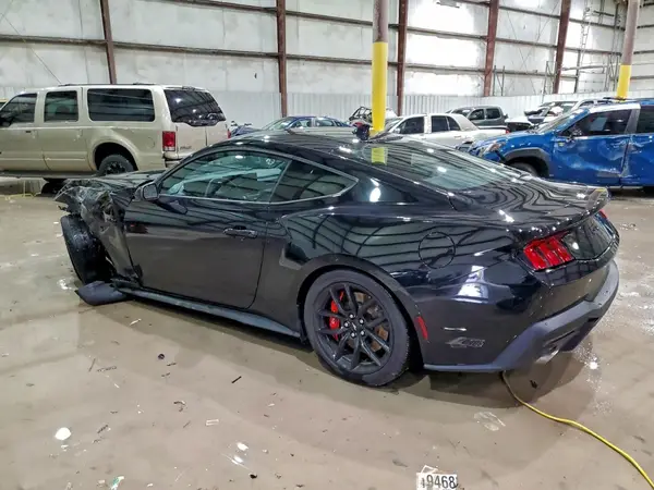 1FA6P8CFXS5402737 2025 FORD MUSTANG - Image 2