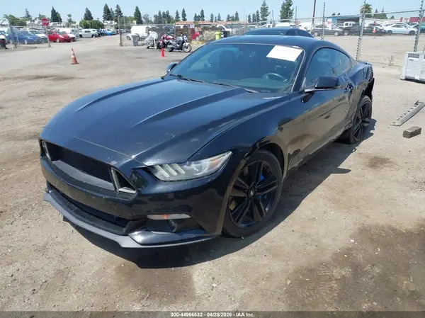 1FA6P8TH0G5303949 2016 FORD MUSTANG - Image 2