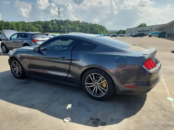 1FA6P8TH0H5212133 2017 FORD MUSTANG - Image 2