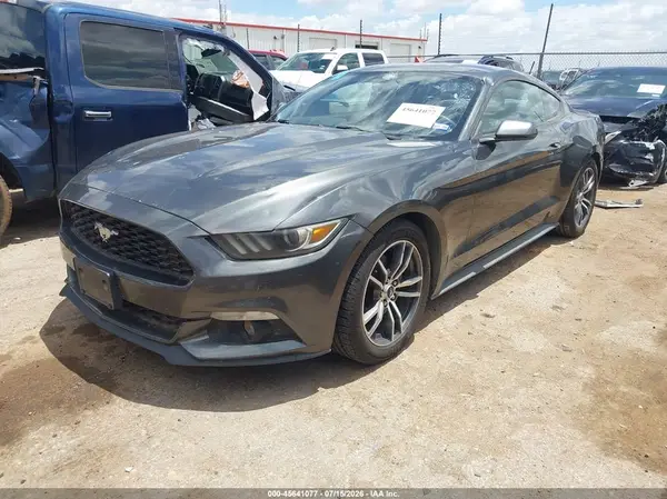 1FA6P8TH0H5229174 2017 FORD MUSTANG - Image 2