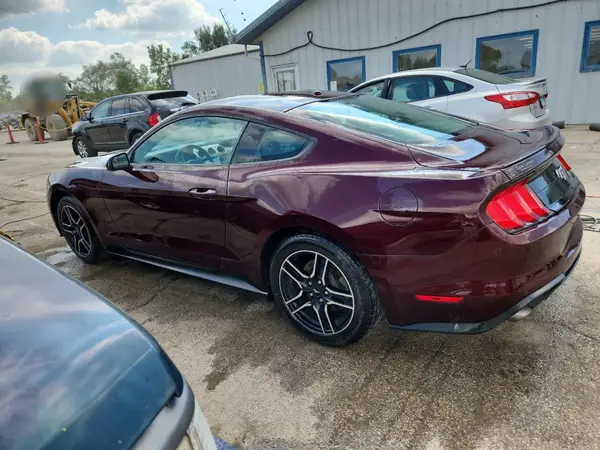 1FA6P8TH0J5121904 2018 FORD MUSTANG - Image 2