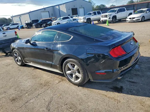 1FA6P8TH0J5127881 2018 FORD MUSTANG - Image 2