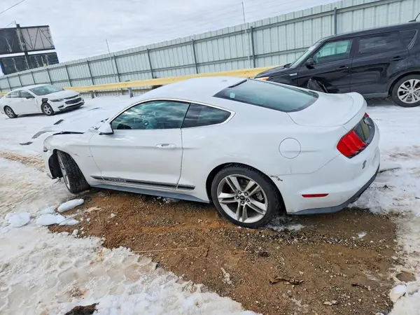 1FA6P8TH0J5161562 2018 FORD MUSTANG - Image 2