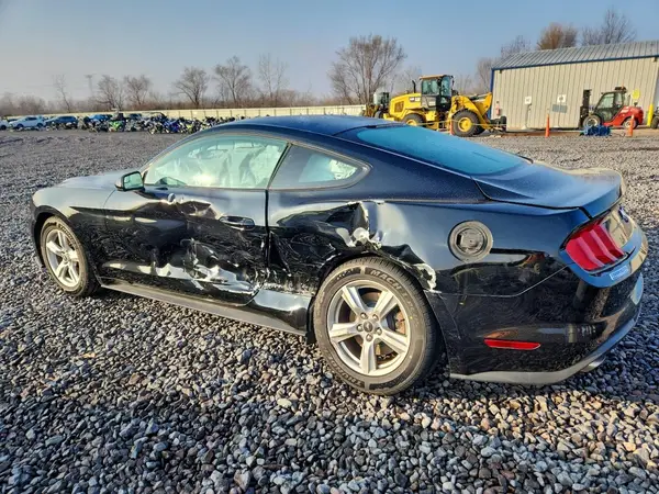 1FA6P8TH0J5175249 2018 FORD MUSTANG - Image 2