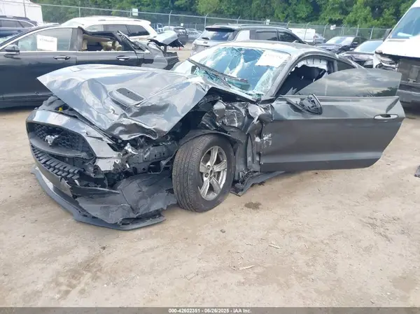 1FA6P8TH0L5169275 2020 FORD MUSTANG - Image 2