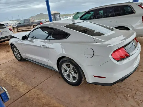1FA6P8TH0L5179319 2020 FORD MUSTANG - Image 2