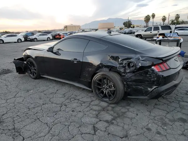 1FA6P8TH0S5128420 2025 FORD MUSTANG - Image 2