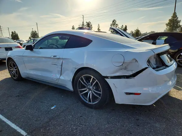 1FA6P8TH1G5238061 2016 FORD MUSTANG - Image 2