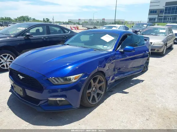1FA6P8TH1G5260125 2016 FORD MUSTANG - Image 2