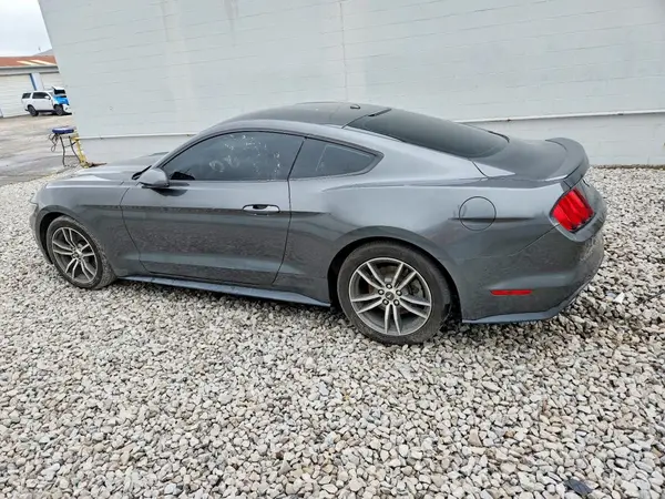 1FA6P8TH1G5260688 2016 FORD MUSTANG - Image 2