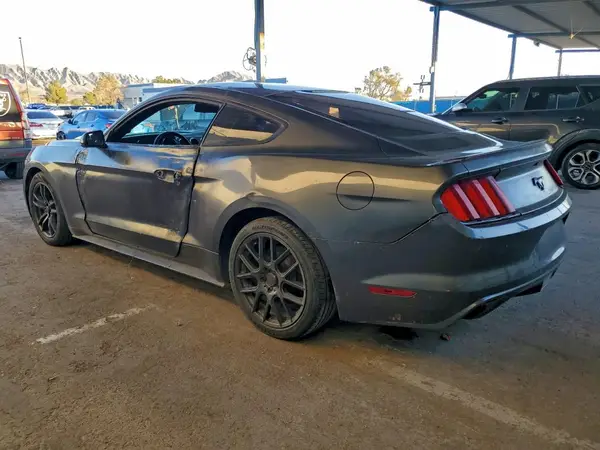 1FA6P8TH1G5284327 2016 FORD MUSTANG - Image 2