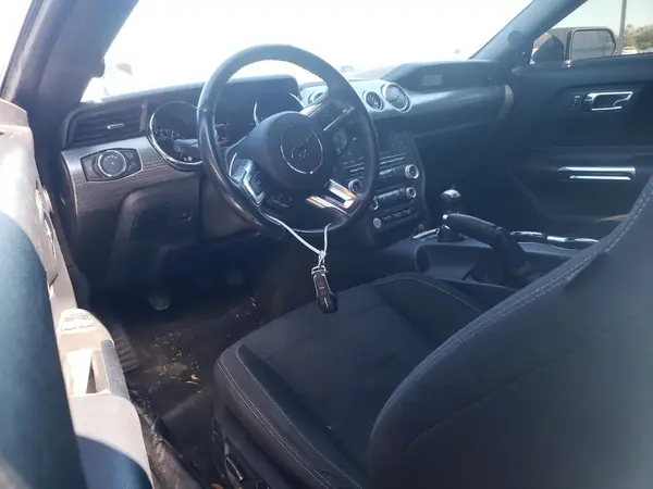 1FA6P8TH1H5212030 2017 FORD MUSTANG - Image 8