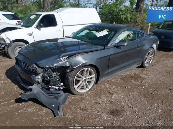 1FA6P8TH1H5212335 2017 FORD MUSTANG - Image 2