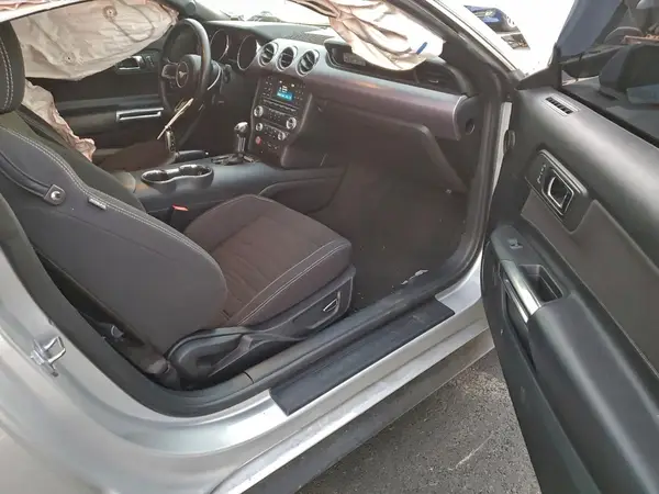 1FA6P8TH1H5221410 2017 FORD MUSTANG - Image 8