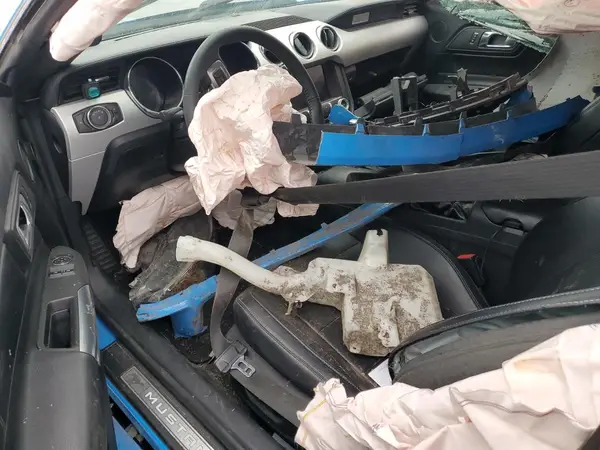 1FA6P8TH1H5225215 2017 FORD MUSTANG - Image 8