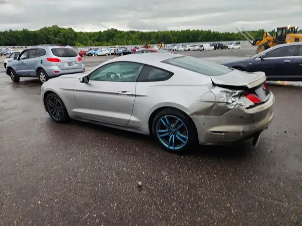 1FA6P8TH1H5225571 2017 FORD MUSTANG - Image 2