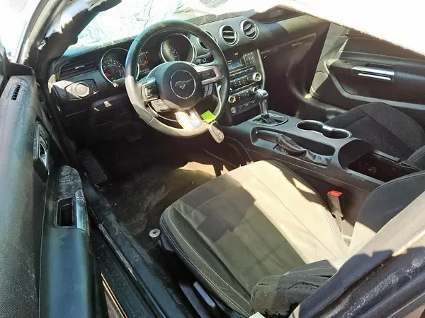 1FA6P8TH1J5113827 2018 FORD MUSTANG - Image 8