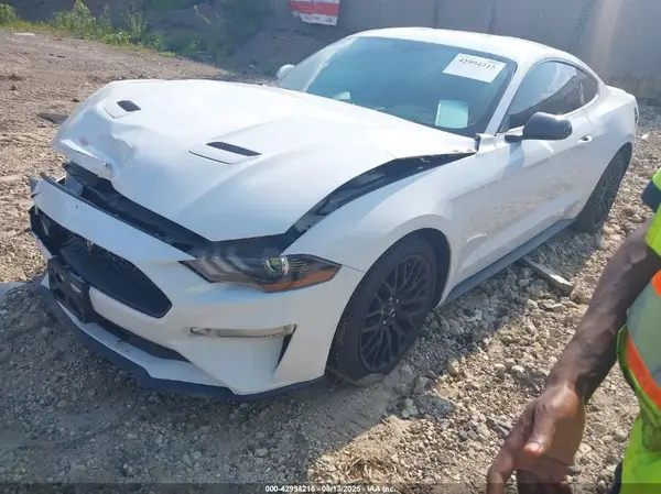 1FA6P8TH1J5133852 2018 FORD MUSTANG - Image 2