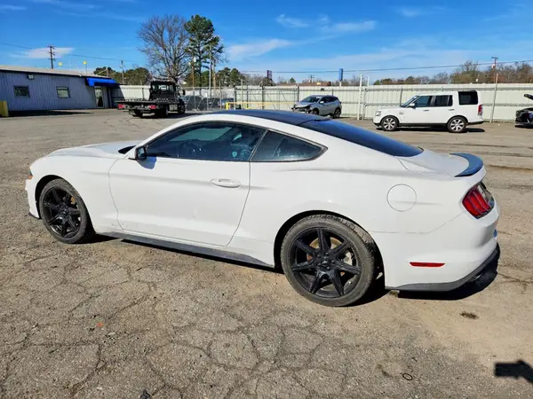 1FA6P8TH1J5158878 2018 FORD MUSTANG - Image 2