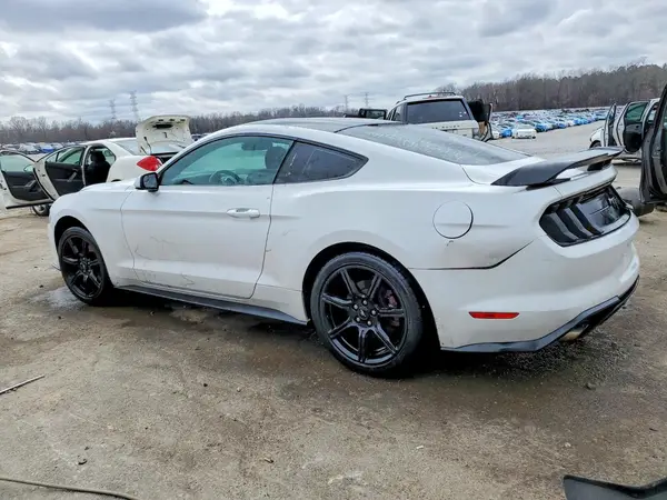1FA6P8TH1J5162008 2018 FORD MUSTANG - Image 2