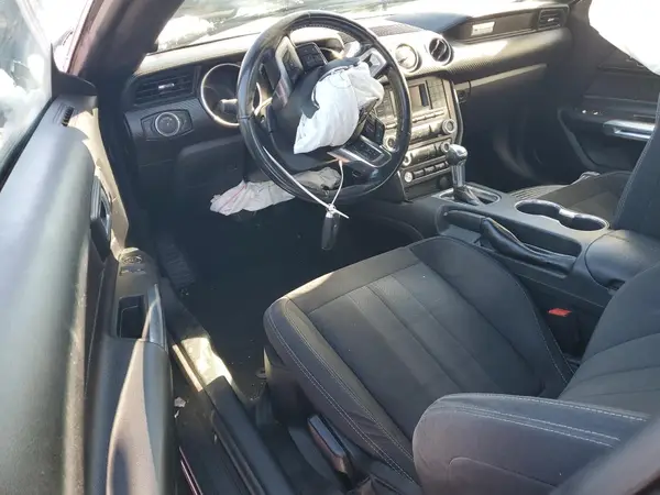 1FA6P8TH1J5176135 2018 FORD MUSTANG - Image 8