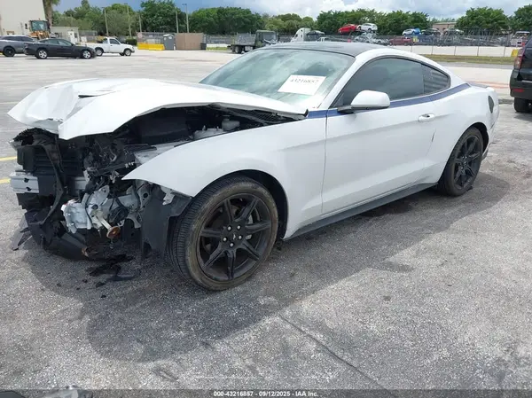 1FA6P8TH1L5133482 2020 FORD MUSTANG - Image 2