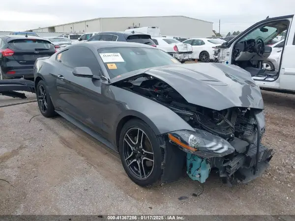1FA6P8TH1M5146735 2021 FORD MUSTANG - Image 1