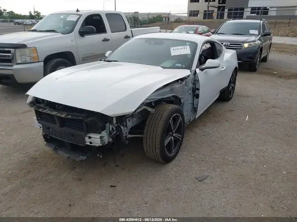 1FA6P8TH1R5143518 2024 FORD MUSTANG - Image 2