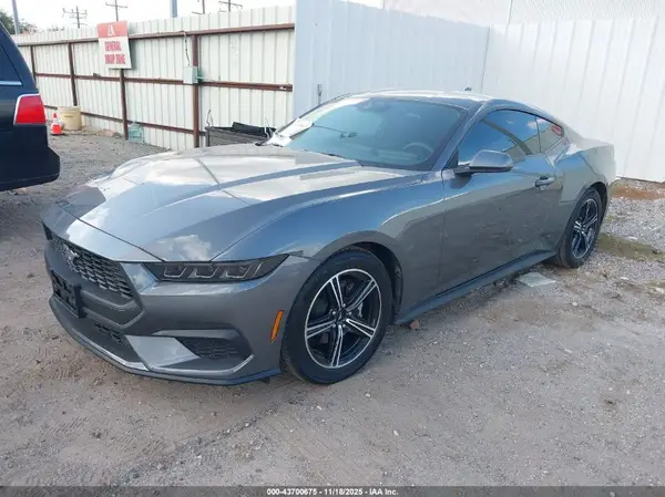 1FA6P8TH1S5127938 2025 FORD MUSTANG - Image 2