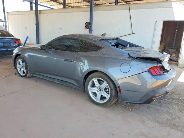 1FA6P8TH1T5105956 2026 FORD MUSTANG - Image 2