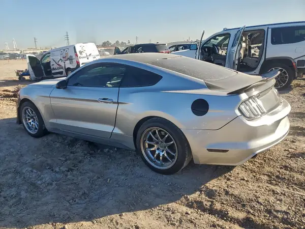 1FA6P8TH2G5230065 2016 FORD MUSTANG - Image 2