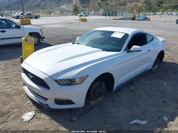 1FA6P8TH2G5268976 2016 FORD MUSTANG - Image 2
