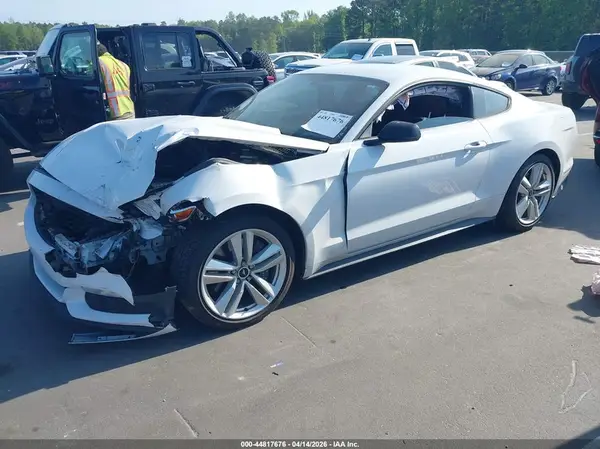 1FA6P8TH2G5271196 2016 FORD MUSTANG - Image 2