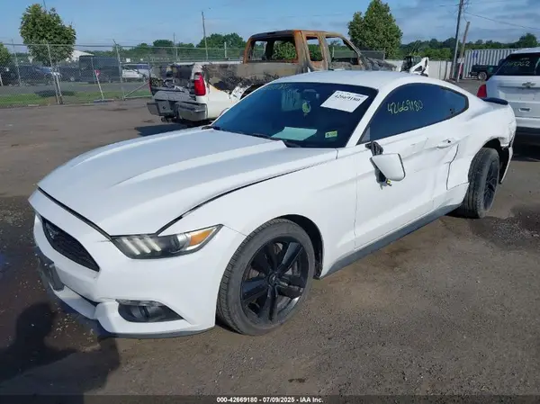 1FA6P8TH2H5208469 2017 FORD MUSTANG - Image 2