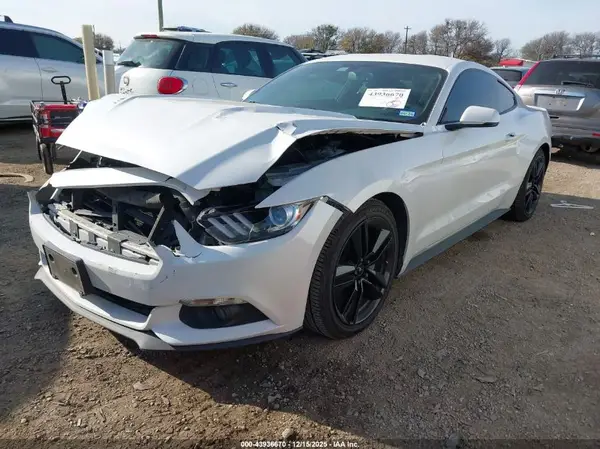 1FA6P8TH2H5210366 2017 FORD MUSTANG - Image 2