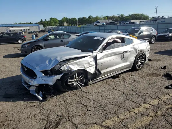 1FA6P8TH2H5253976 2017 FORD MUSTANG - Image 1