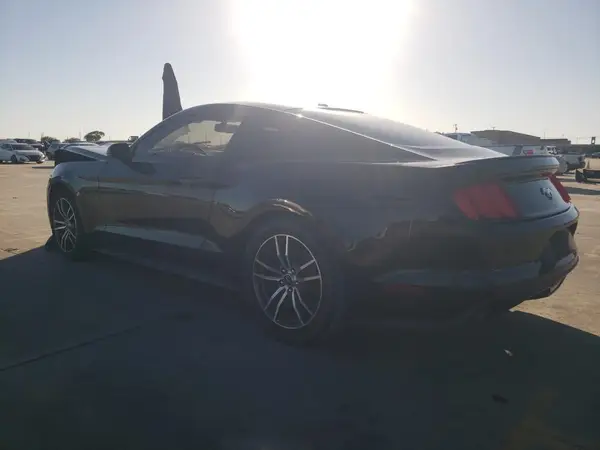 1FA6P8TH2H5278330 2017 FORD MUSTANG - Image 2