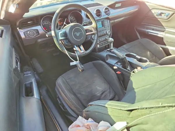 1FA6P8TH2H5308975 2017 FORD MUSTANG - Image 8