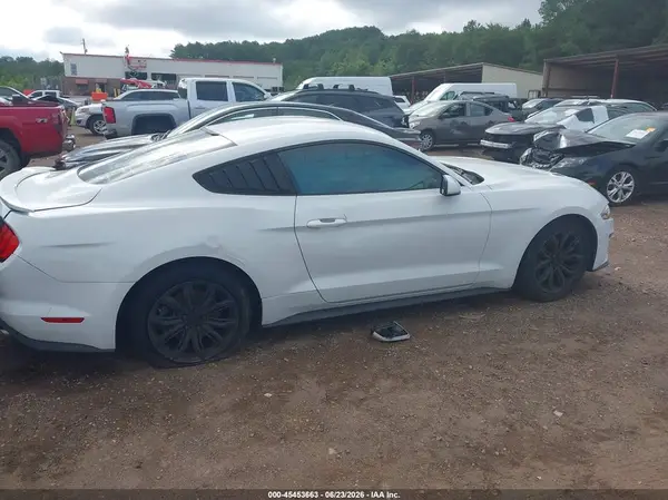 1FA6P8TH2J5106384 2018 FORD MUSTANG - Image 2