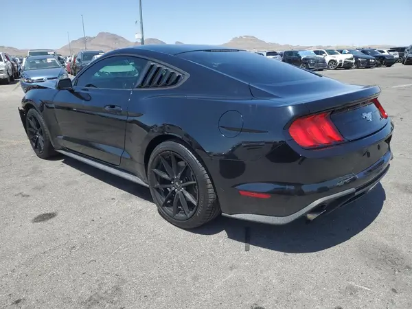 1FA6P8TH2J5108782 2018 FORD MUSTANG - Image 2