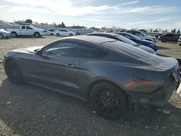 1FA6P8TH2J5127235 2018 FORD MUSTANG - Image 2