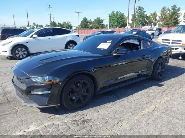 1FA6P8TH2J5163717 2018 FORD MUSTANG - Image 2