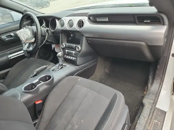 1FA6P8TH2J5171428 2018 FORD MUSTANG - Image 8