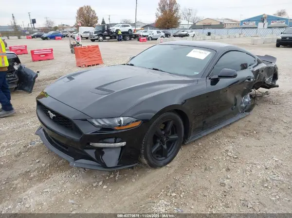 1FA6P8TH2J5172305 2018 FORD MUSTANG - Image 2