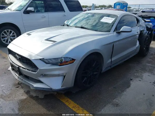 1FA6P8TH2J5180145 2018 FORD MUSTANG - Image 2